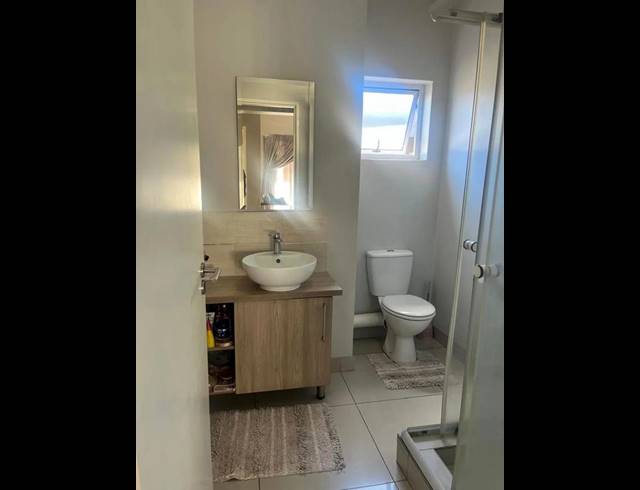 2 BEDROOM PROPERTY TO RENT IN BLUE HILLS